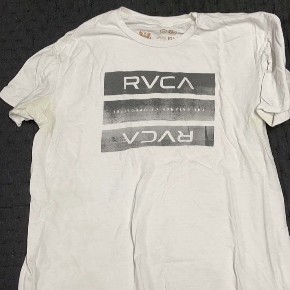 Mens XL white RVCA tee